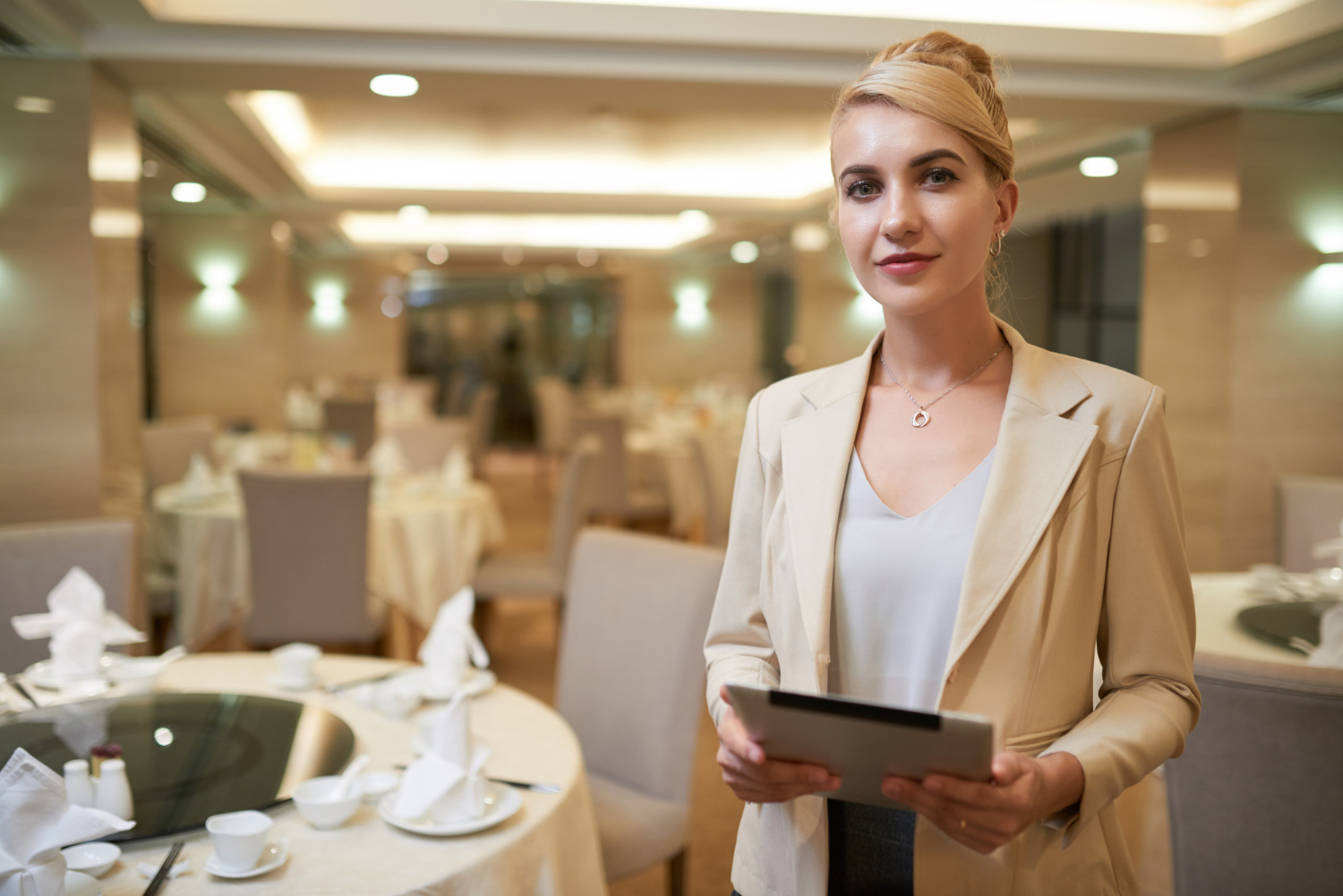Tips for hiring restaurant managers
